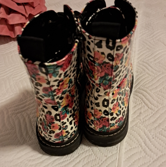 Torrid Betsy Johnson Combat Boots - Black Lace-Up 10ww - Picture 2 of 6